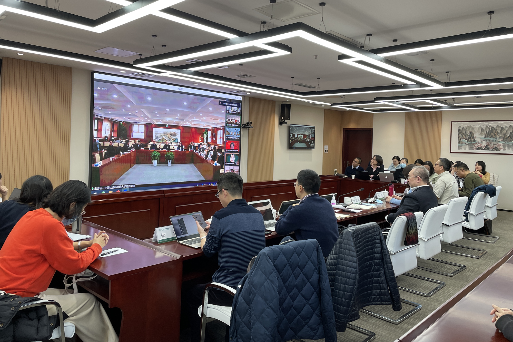 傅德印校长一行参加第六届劳动经济学会年会