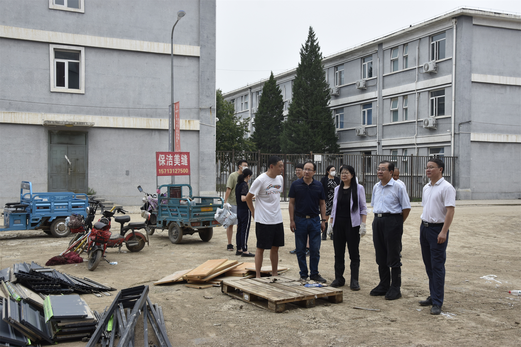 校领导赴涿州校区指导灾后修复工作