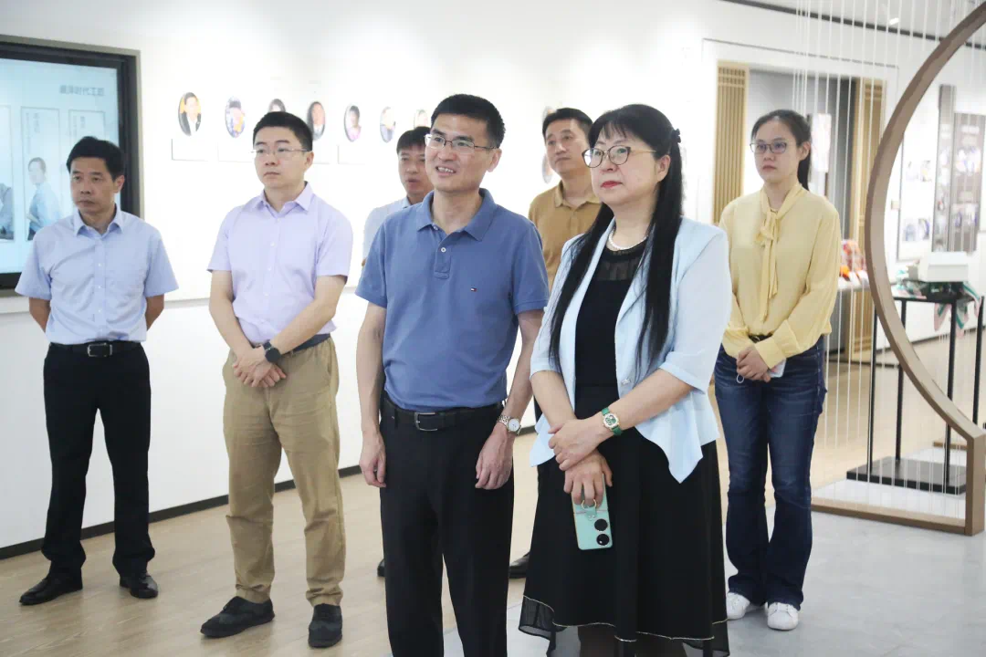 刘丽红副校长率队赴苏州吴江区调研工匠学院建设情况