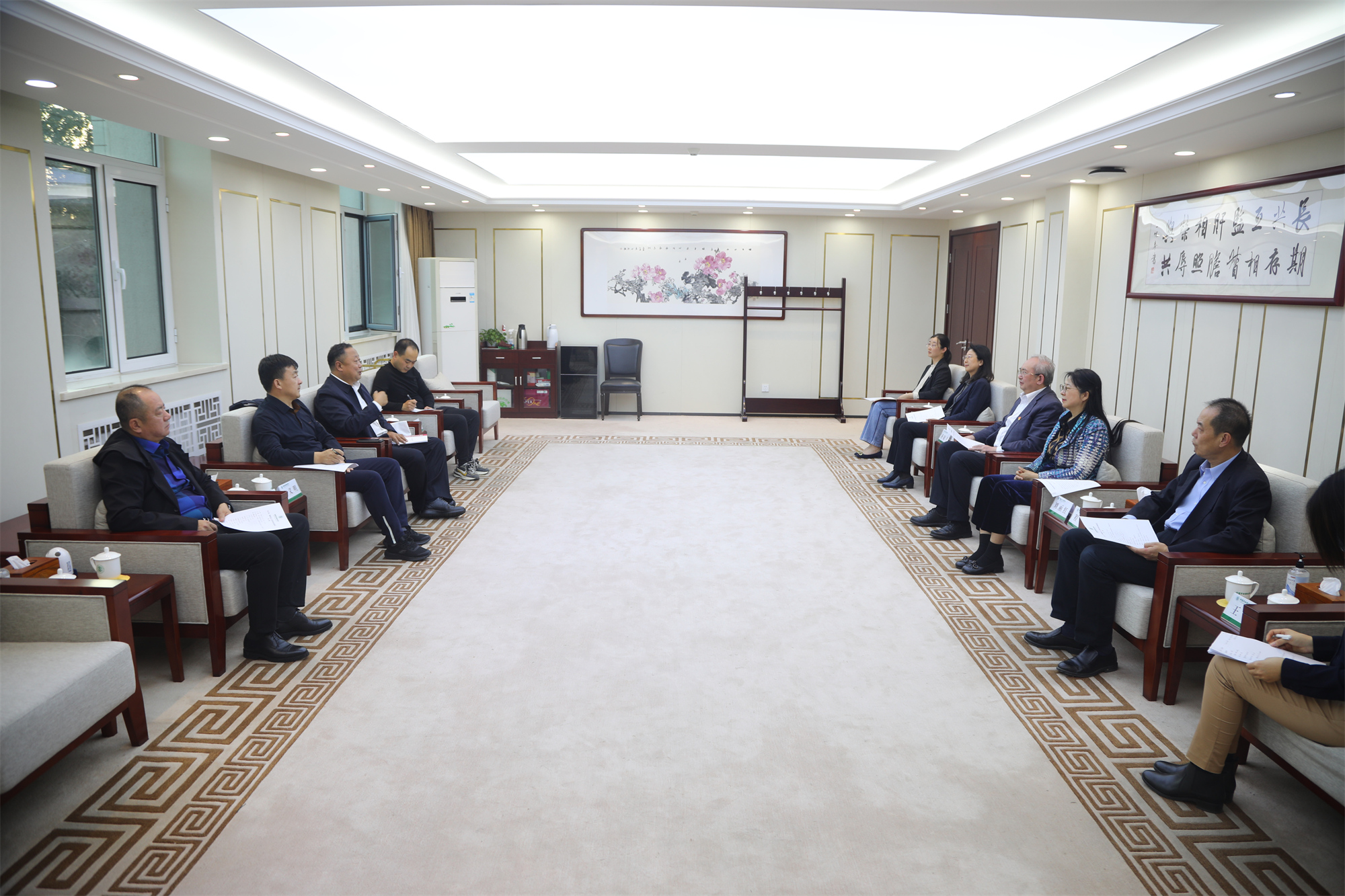 吉林省东丰县、梨树县总工会领导来校座谈交流