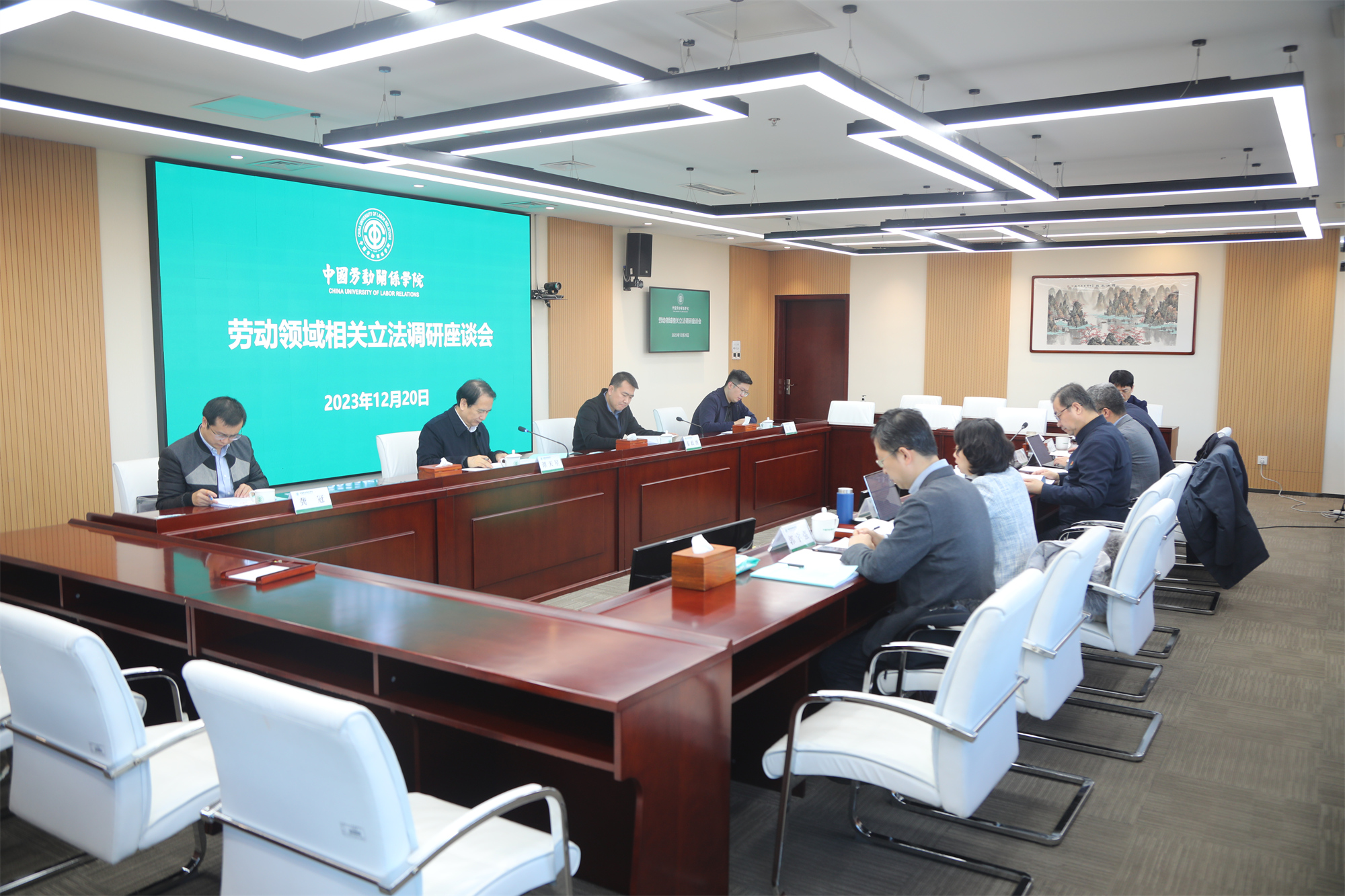 全国人大常委会委员、社会建设委员会副主任委员谭天星一行来校调研