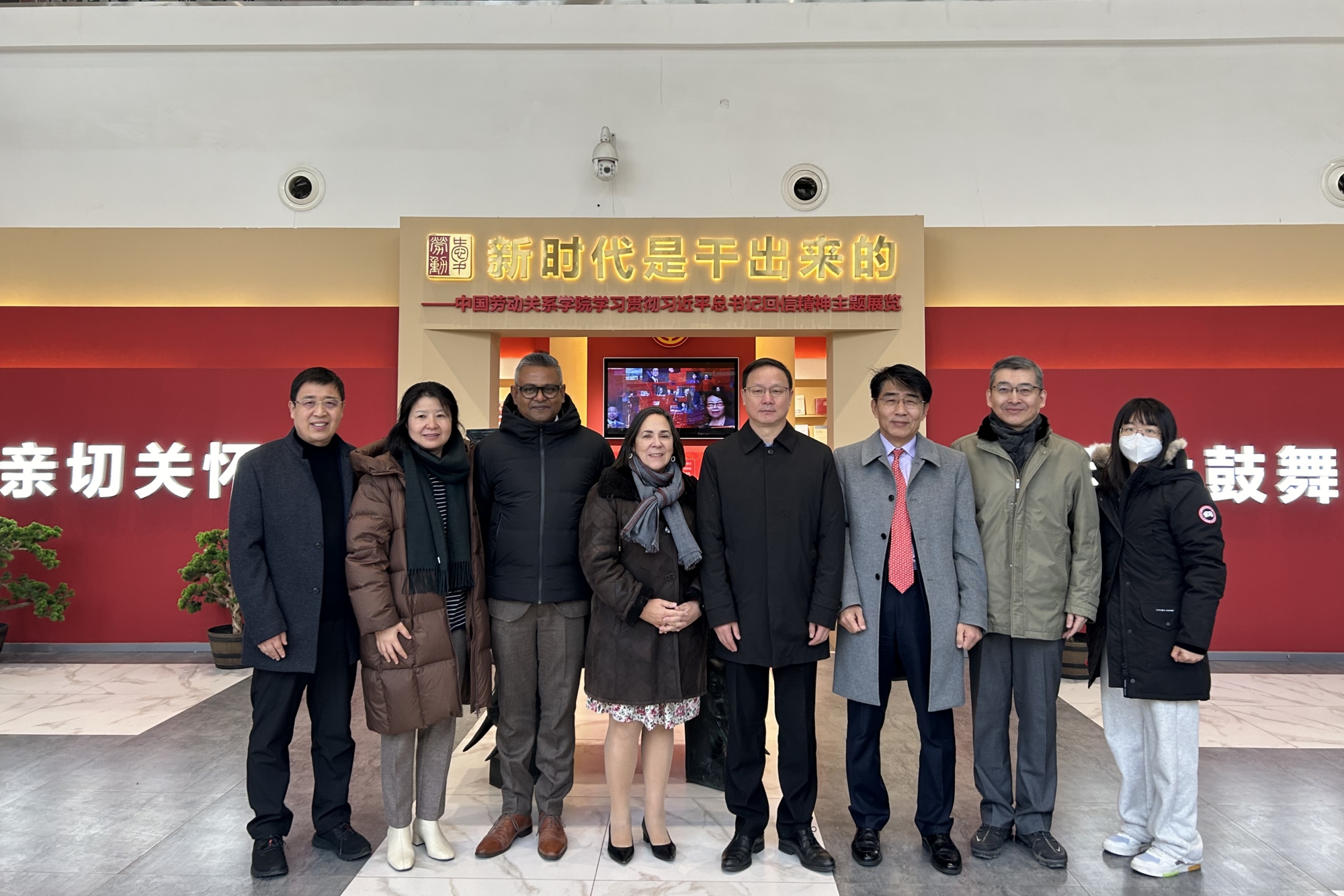 国际劳工组织工人活动局局长一行来校交流访问