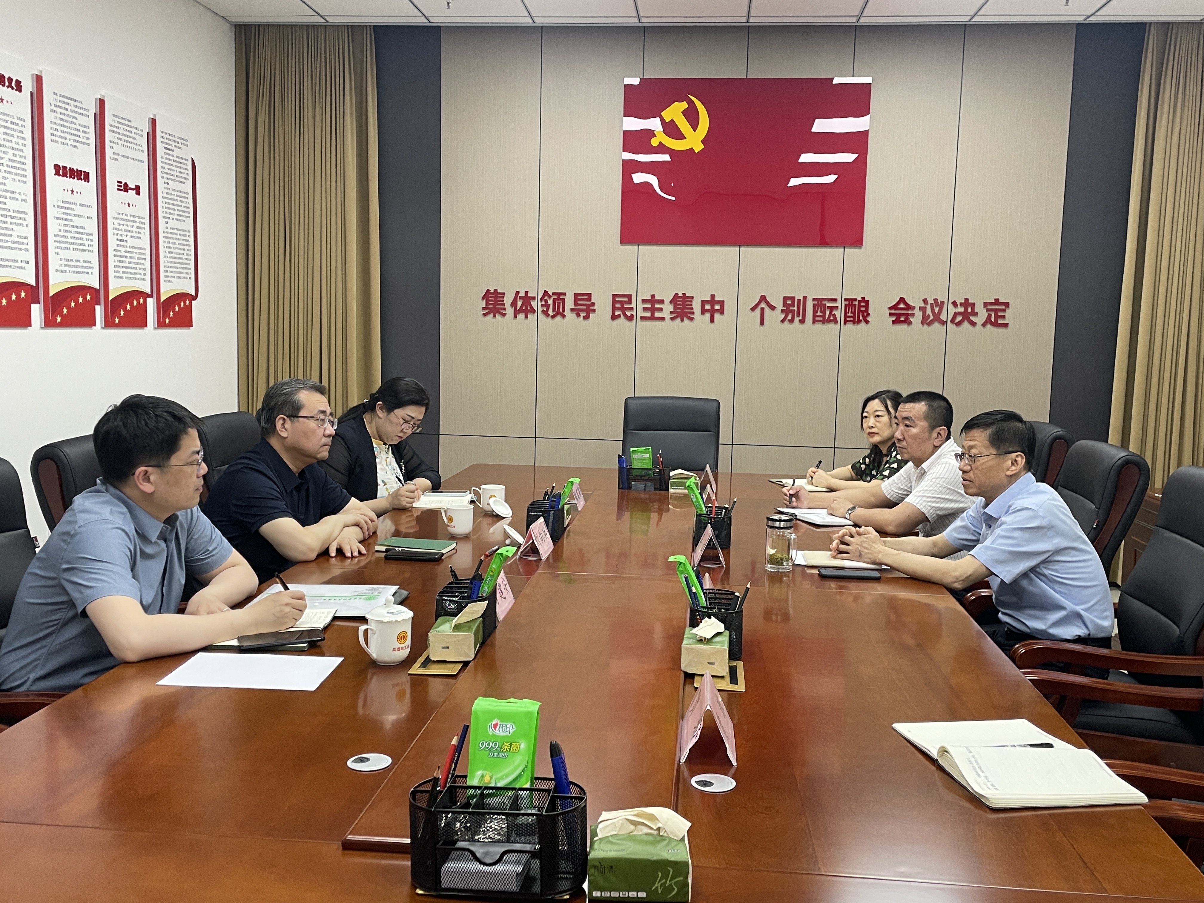 刘向兵书记率队拜访新疆生产建设兵团总工会