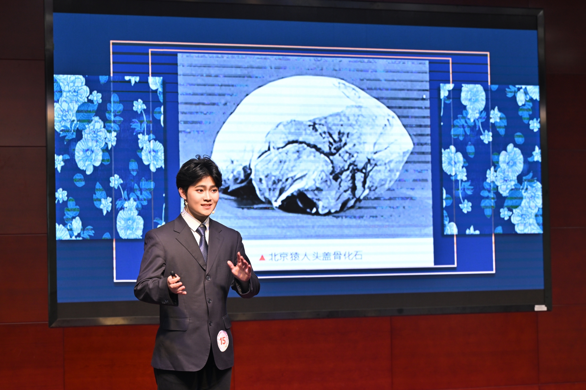 我校学生在北京市第八届“爱我国防”大学生主题演讲比赛中斩获佳绩