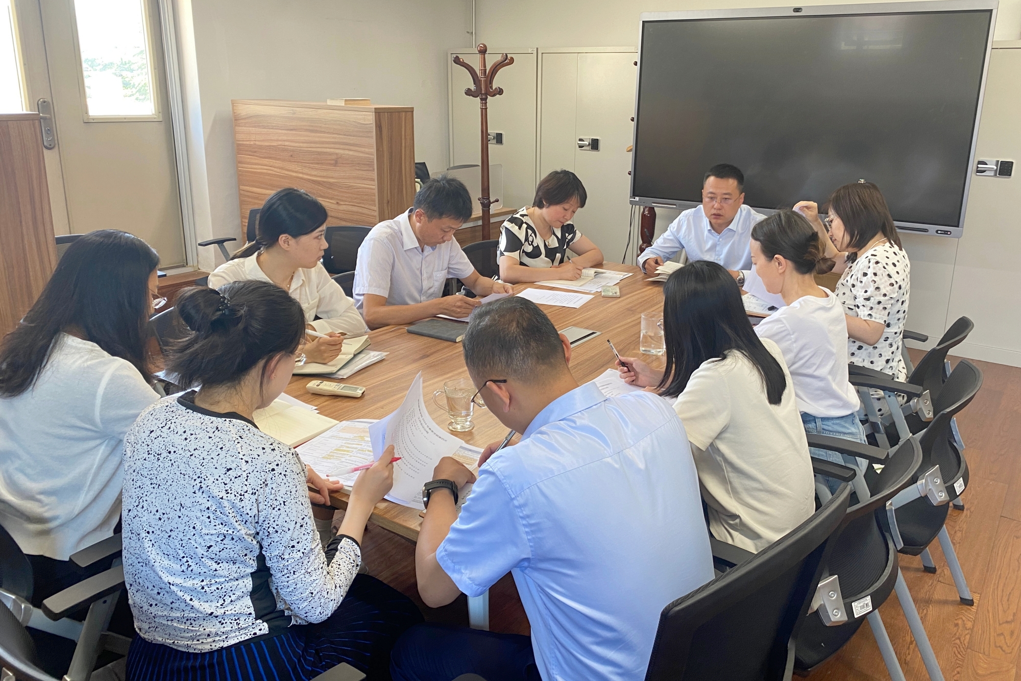劳动教育学院召开党纪学习教育督导调研会