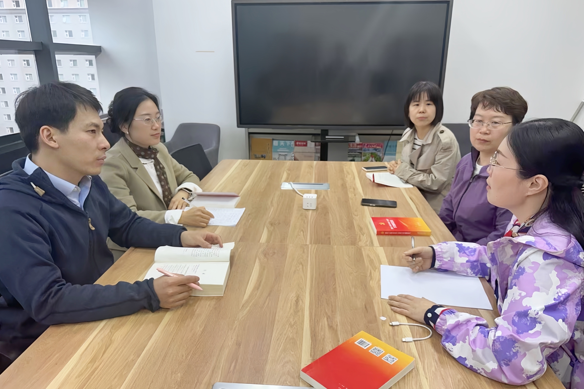 【先进典型风采展示】推动劳动法服务工运事业 争当改革排头兵——中国劳动关系学院法学院劳动社会保障法与实践教学教研室教工联合党支部