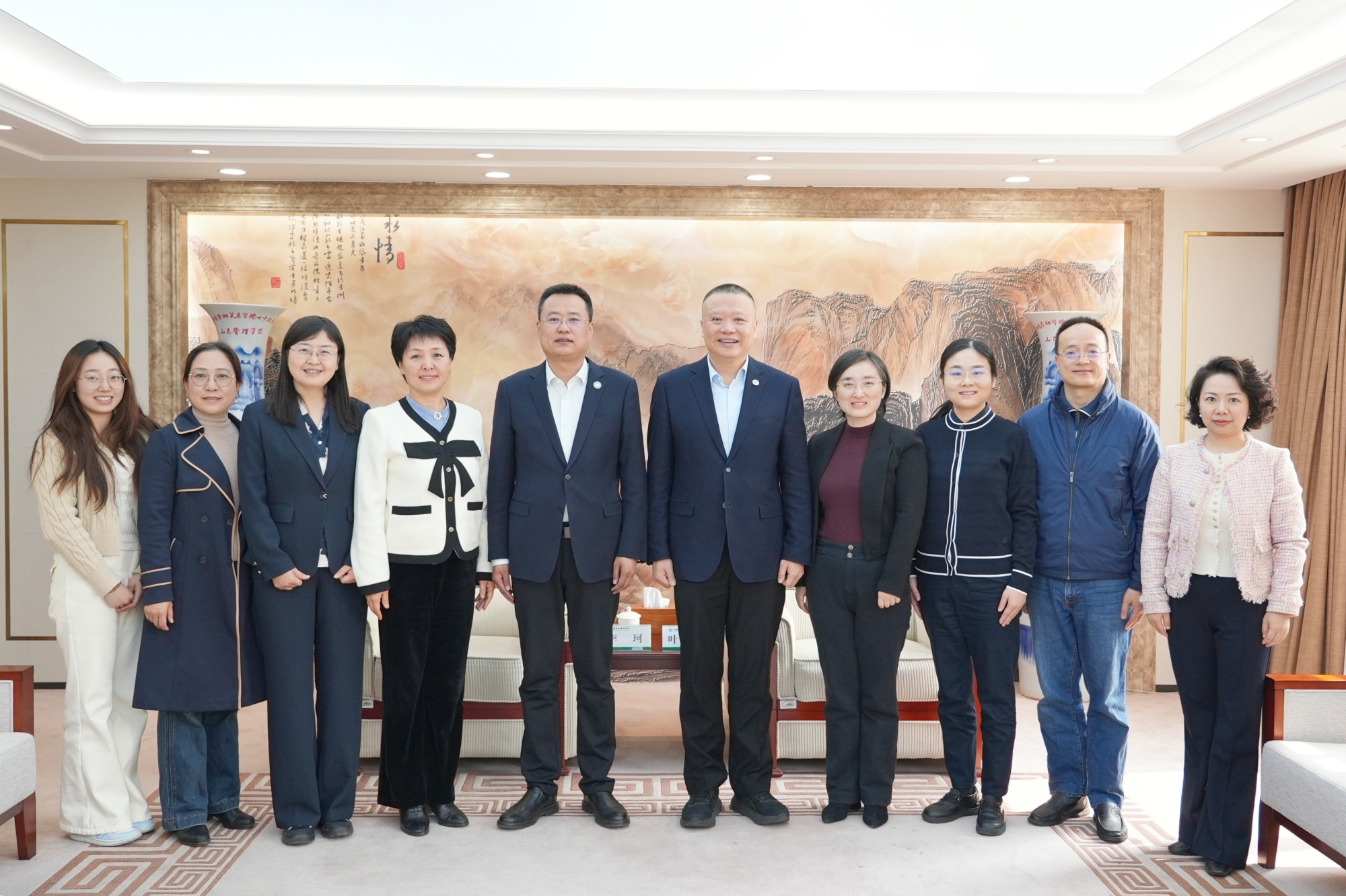 澳门城市大学代表团来校交流