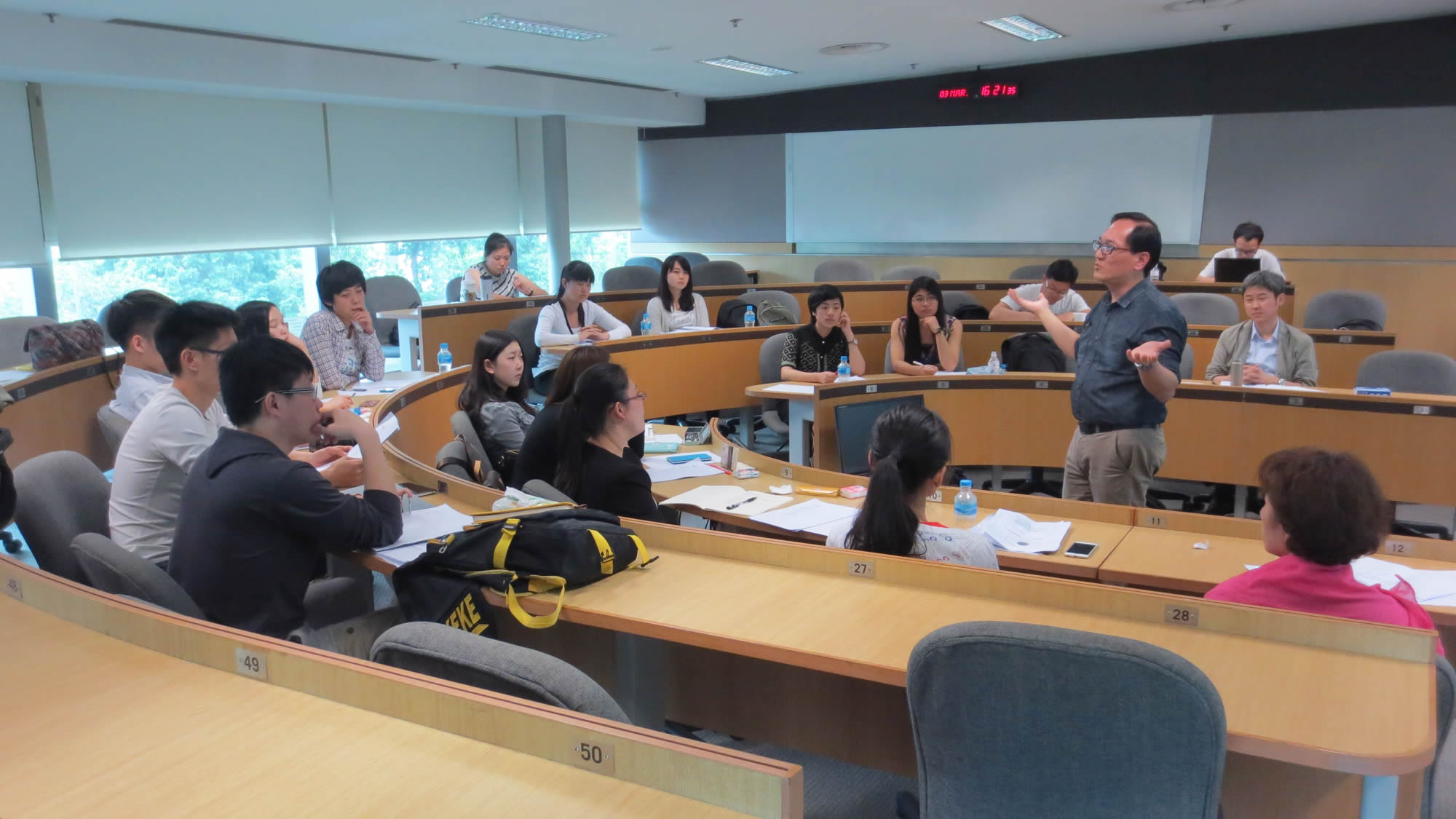 我校 “大学生创业与创新训练项目”考察团赴新加坡进行实践交流