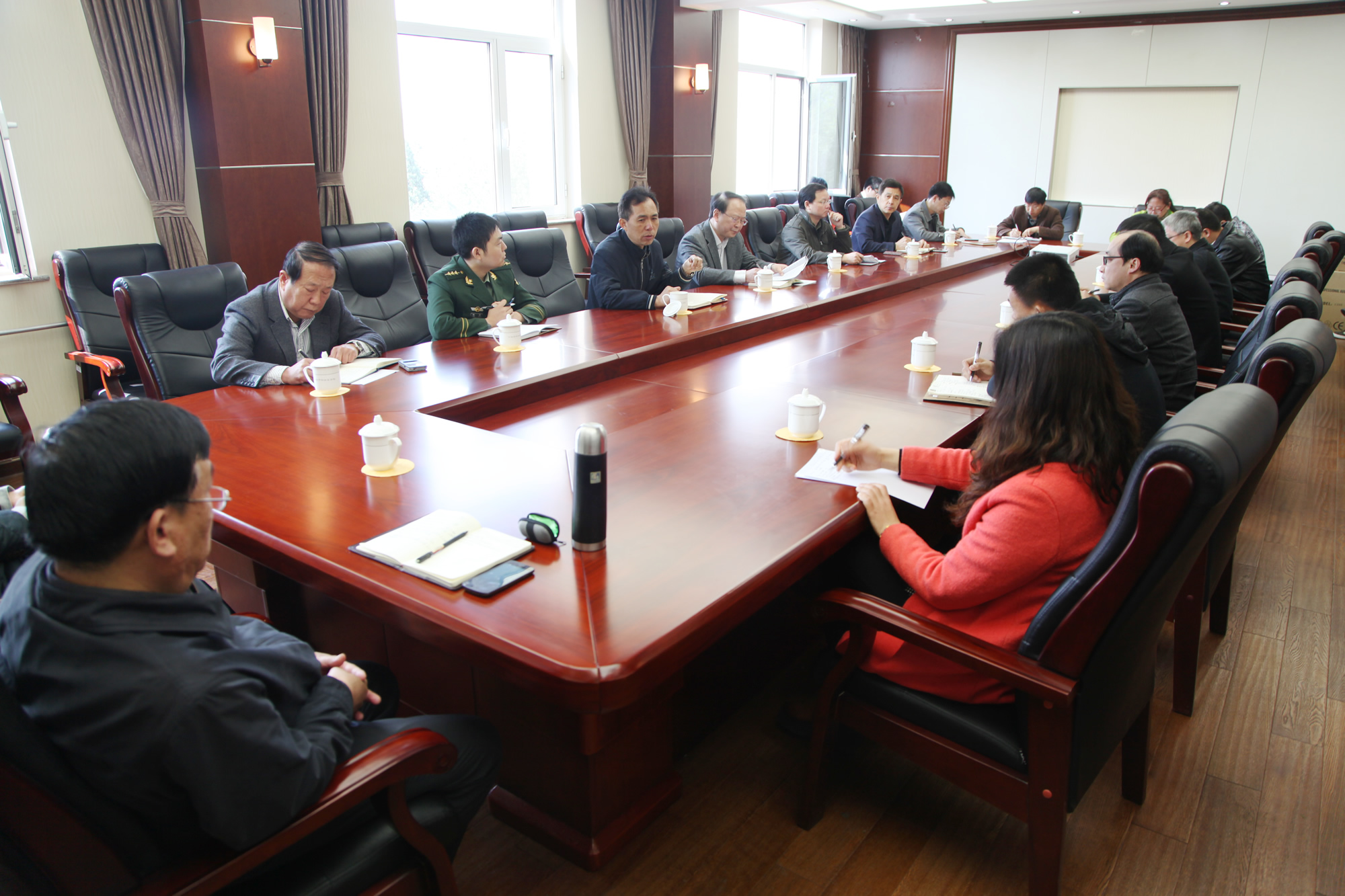 我校召开2015年消防安全工作会议