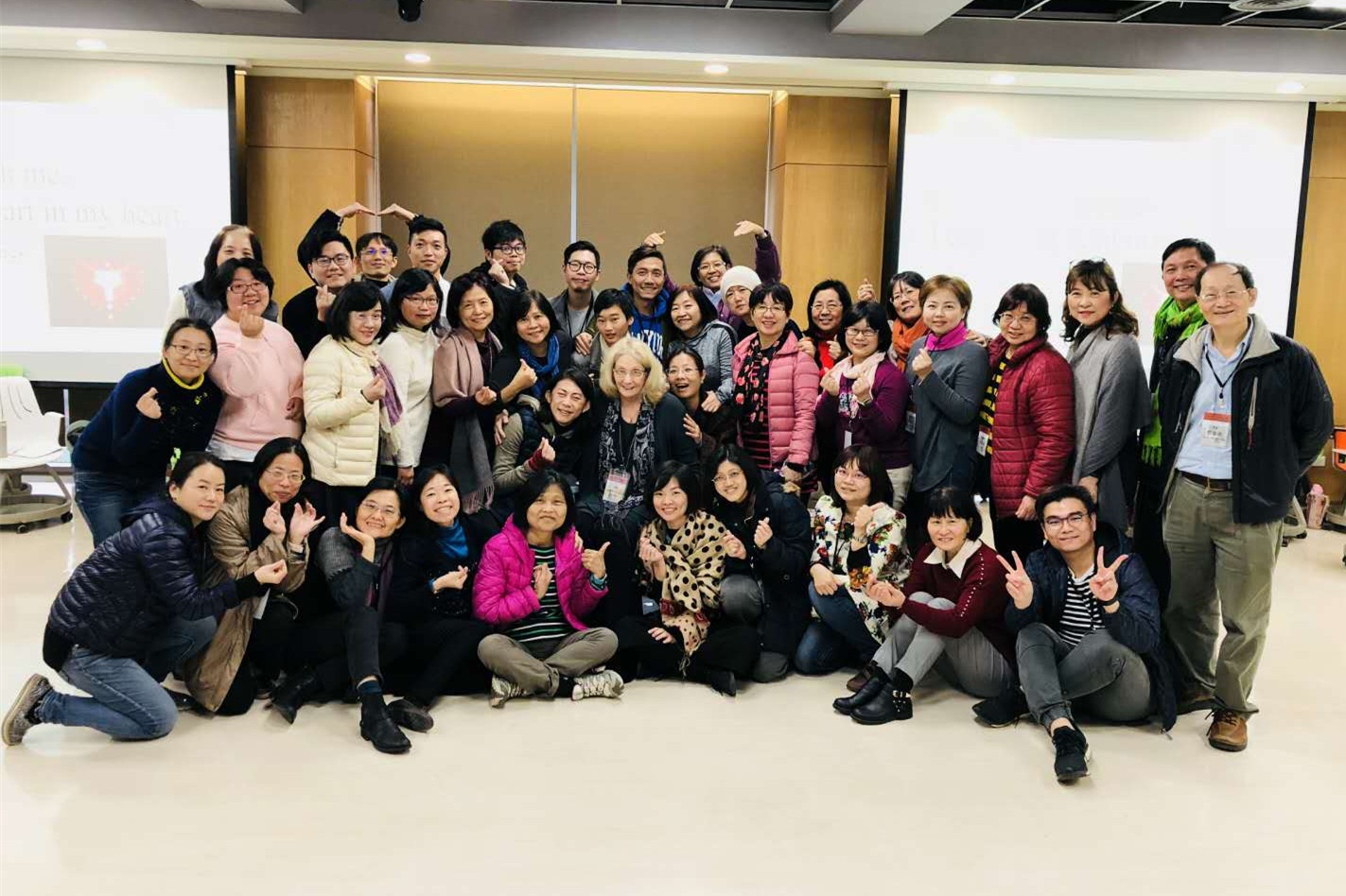 近期我校三位教师赴国（境）外参加学术会议