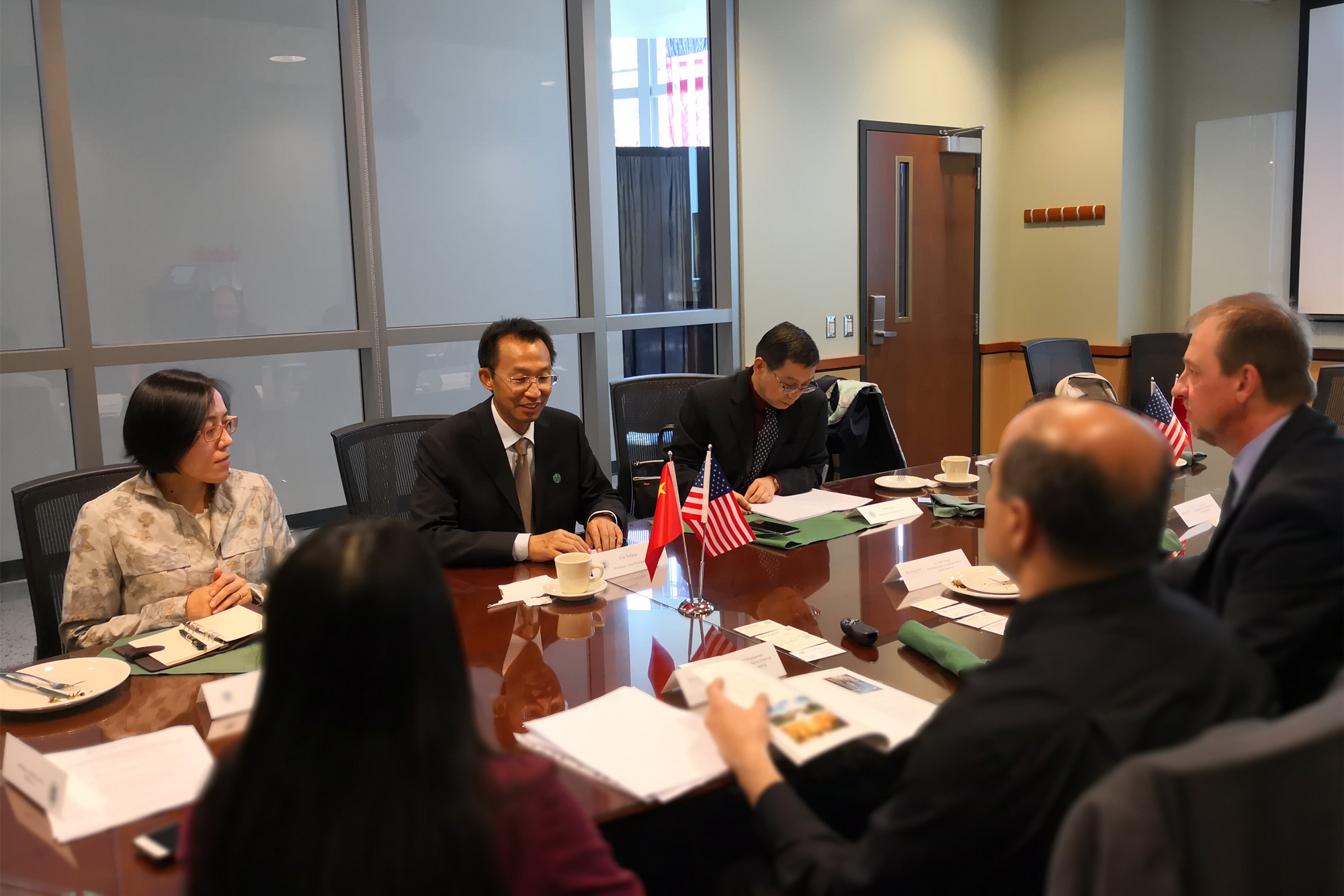 刘玉方副校长一行赴美访问纽约州立大学宾汉姆顿大学并参加美国工业卫生协会年会