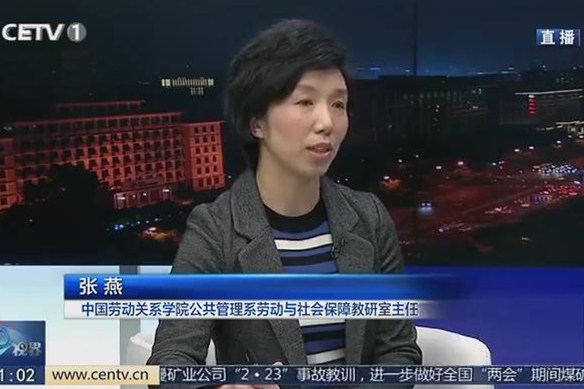我校公共管理系张燕副教授接受中国教育电视台采访