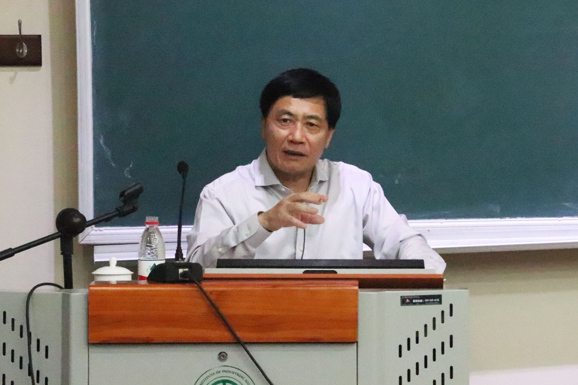 我校“大使来了”系列讲座第四场成功举行