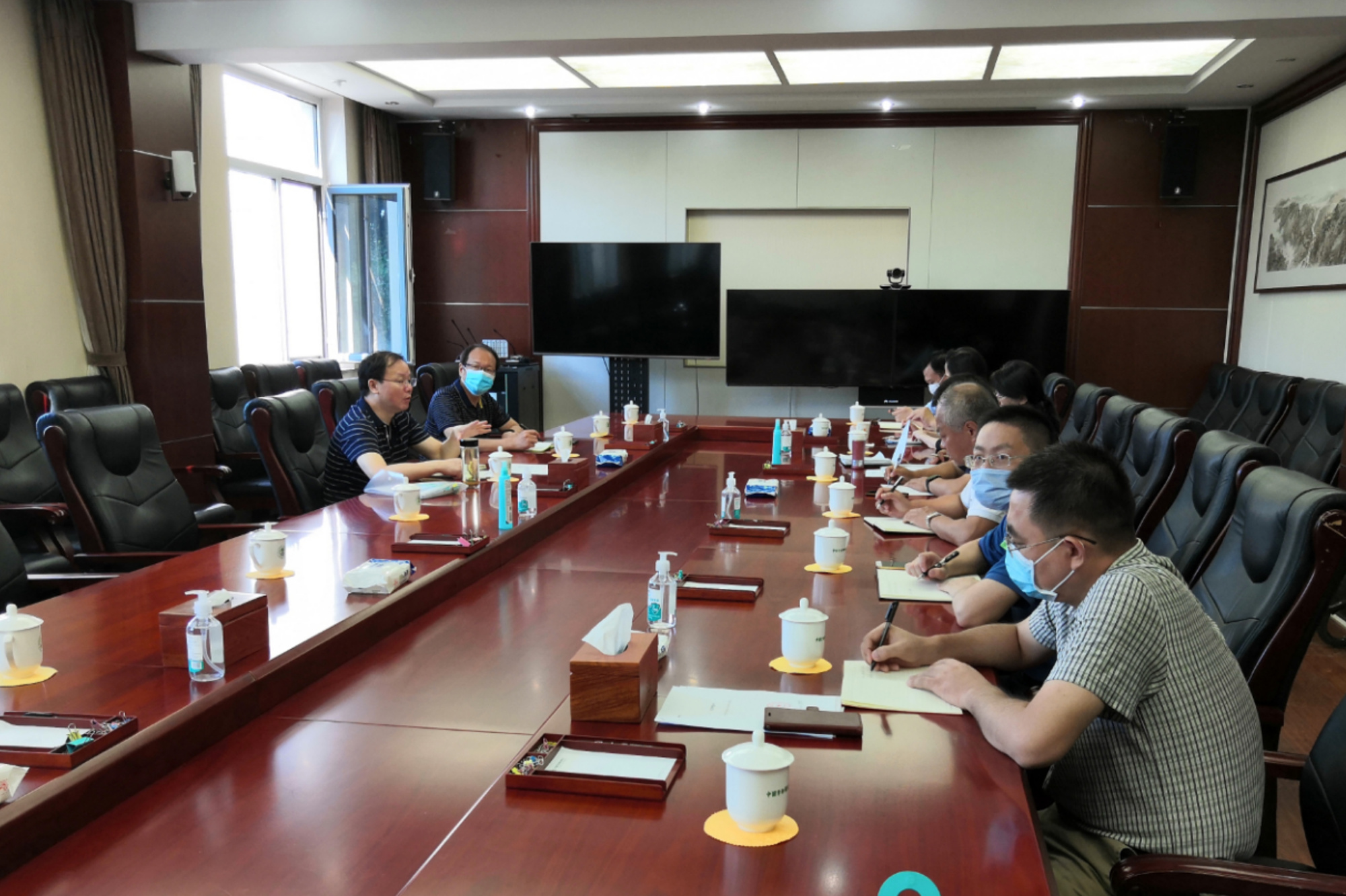 学校召开“十四五”发展规划校园建设专项小组工作推进会