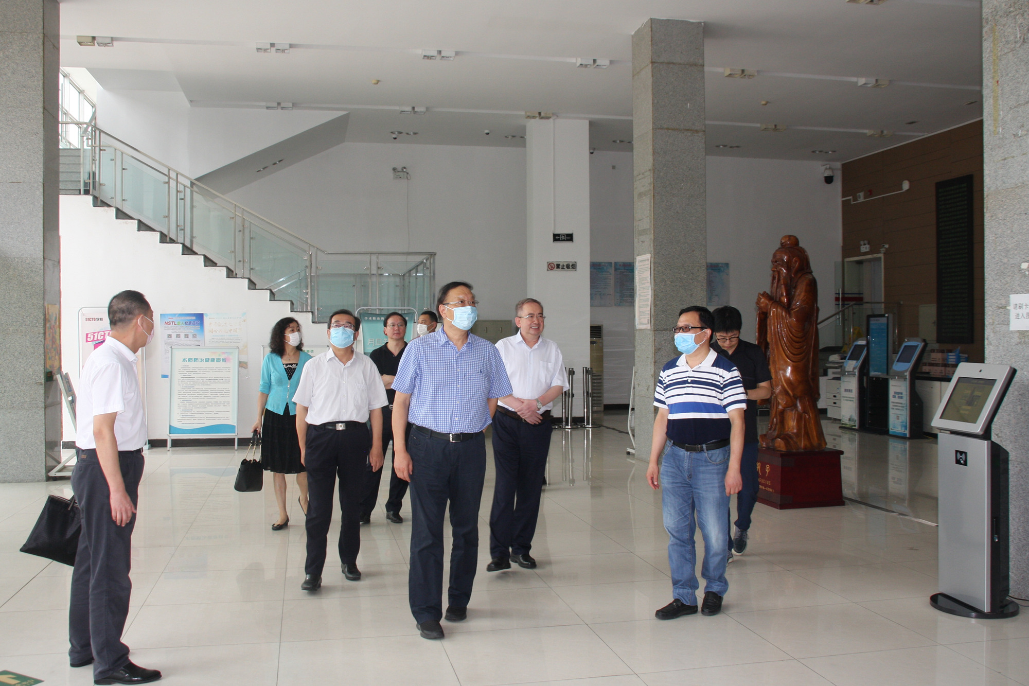 全总领导李晓钟到涿州校区视察指导工作