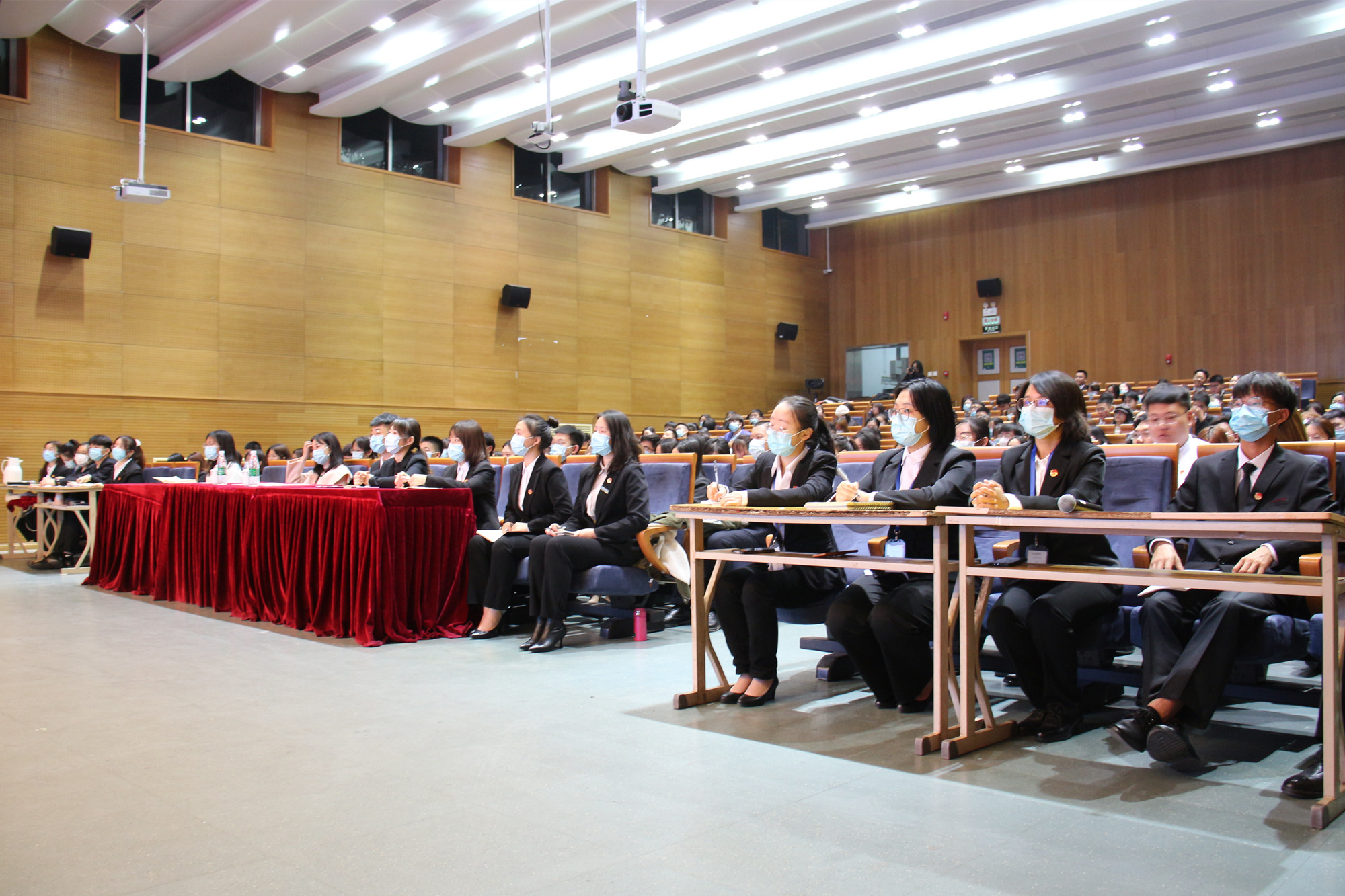 “坚定理想信念，勇担青春使命”——我校第十届团学骨干培训班圆满结业